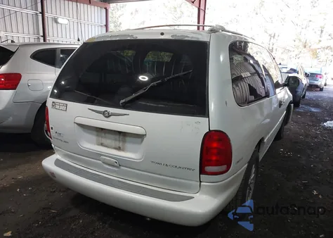 2000 Chrysler Town & Country Limited from USA, damaged, VIN 1C4GP64L5YB674792
